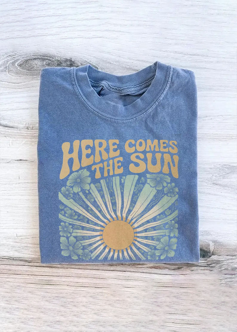 Retro 70s Sun Graphic Feeding-Friendly T-Shirt