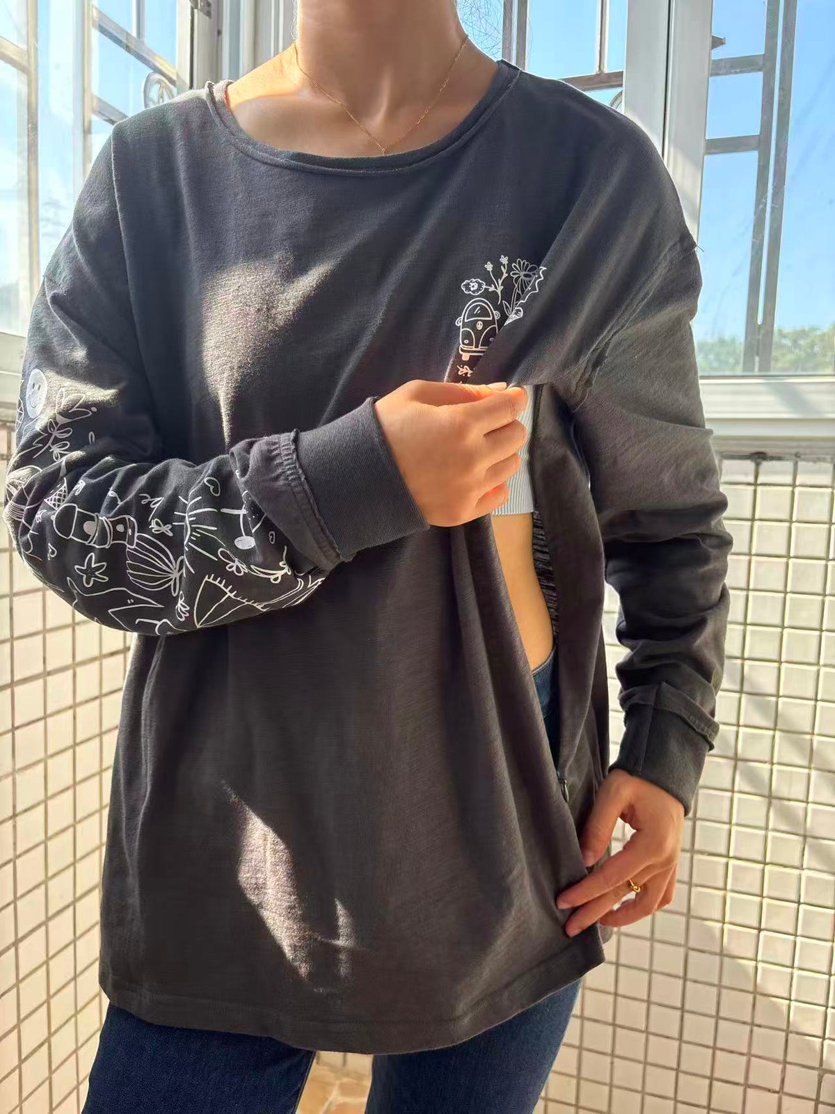 Oversized Cotton Doodle Feeding-Friendly Long Sleeve T-Shirt