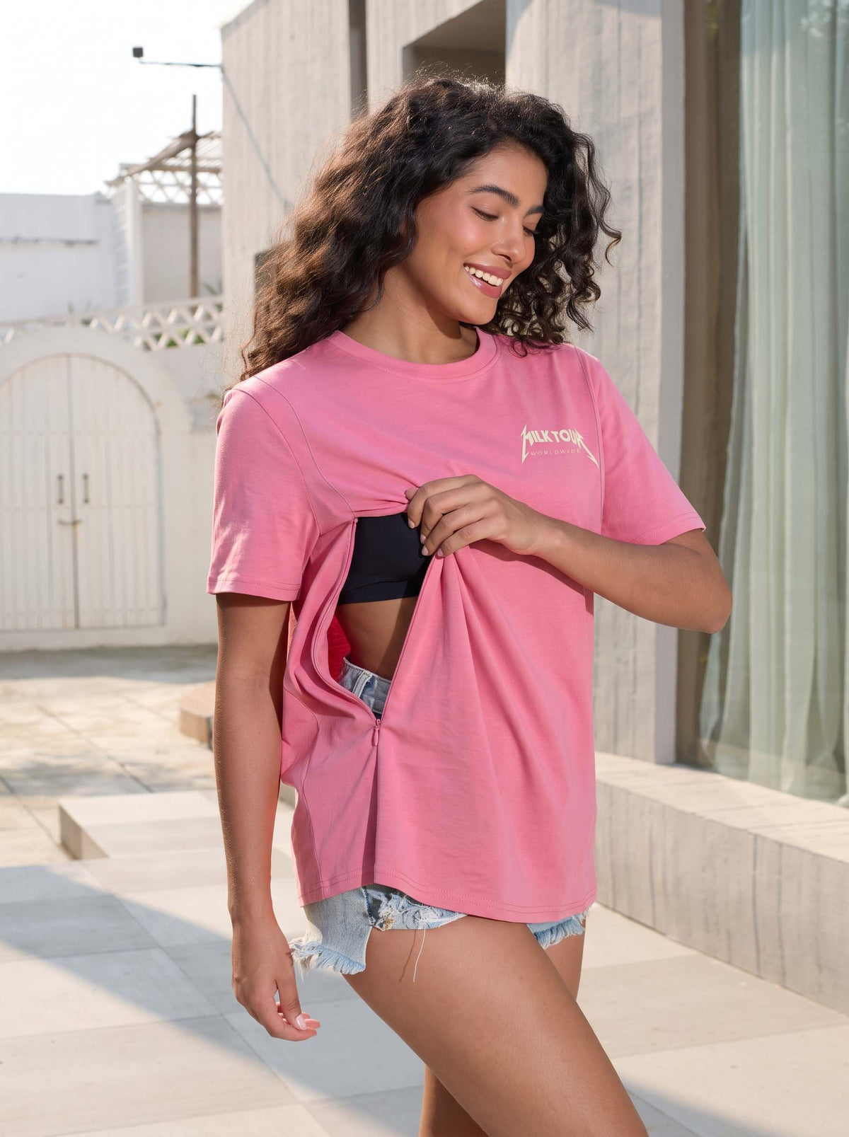 Mama Tour Worldwide Feeding-Friendly T-Shirt