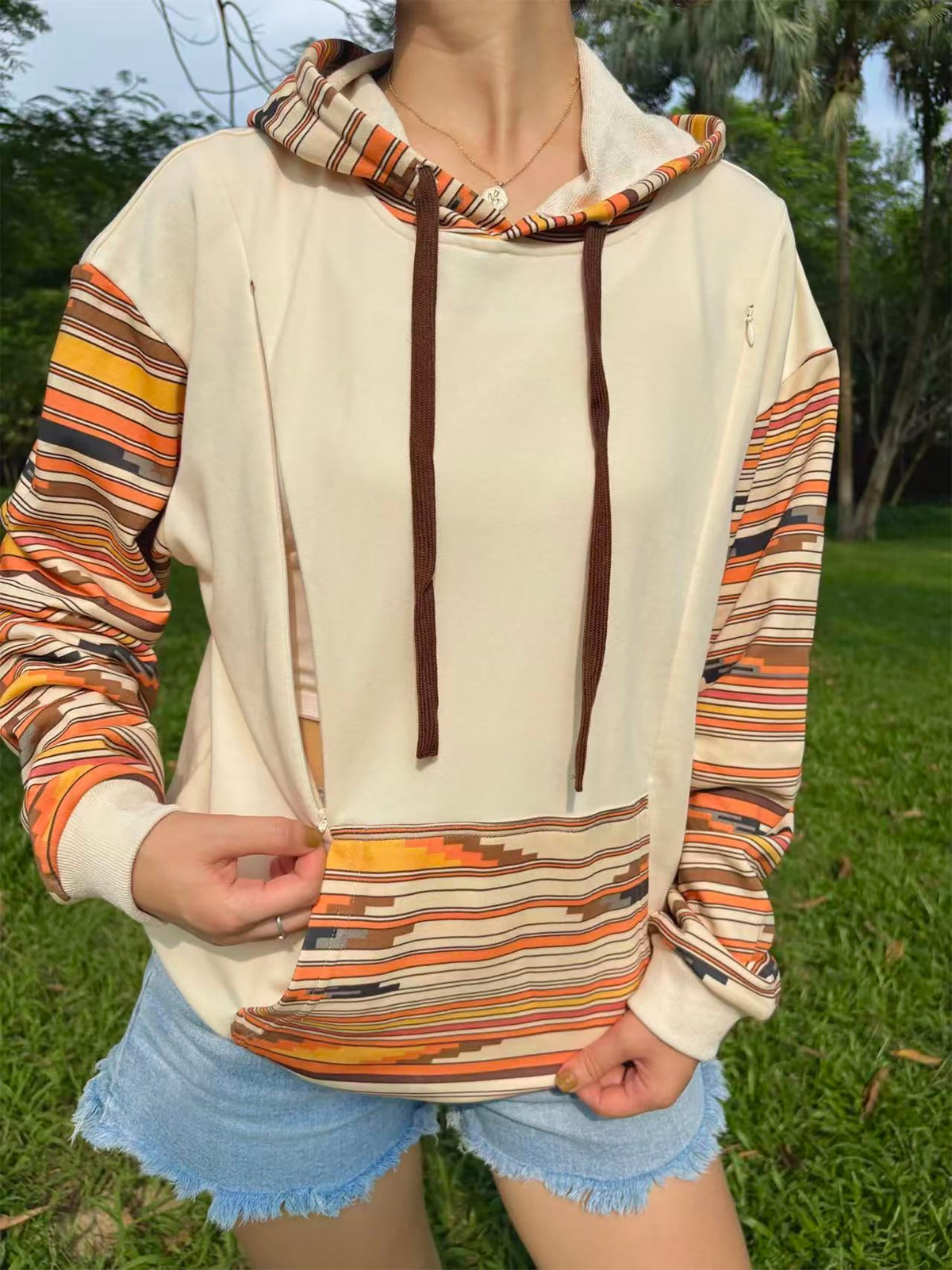 Women's Western Cozy Feeding-Friendly Hoodie